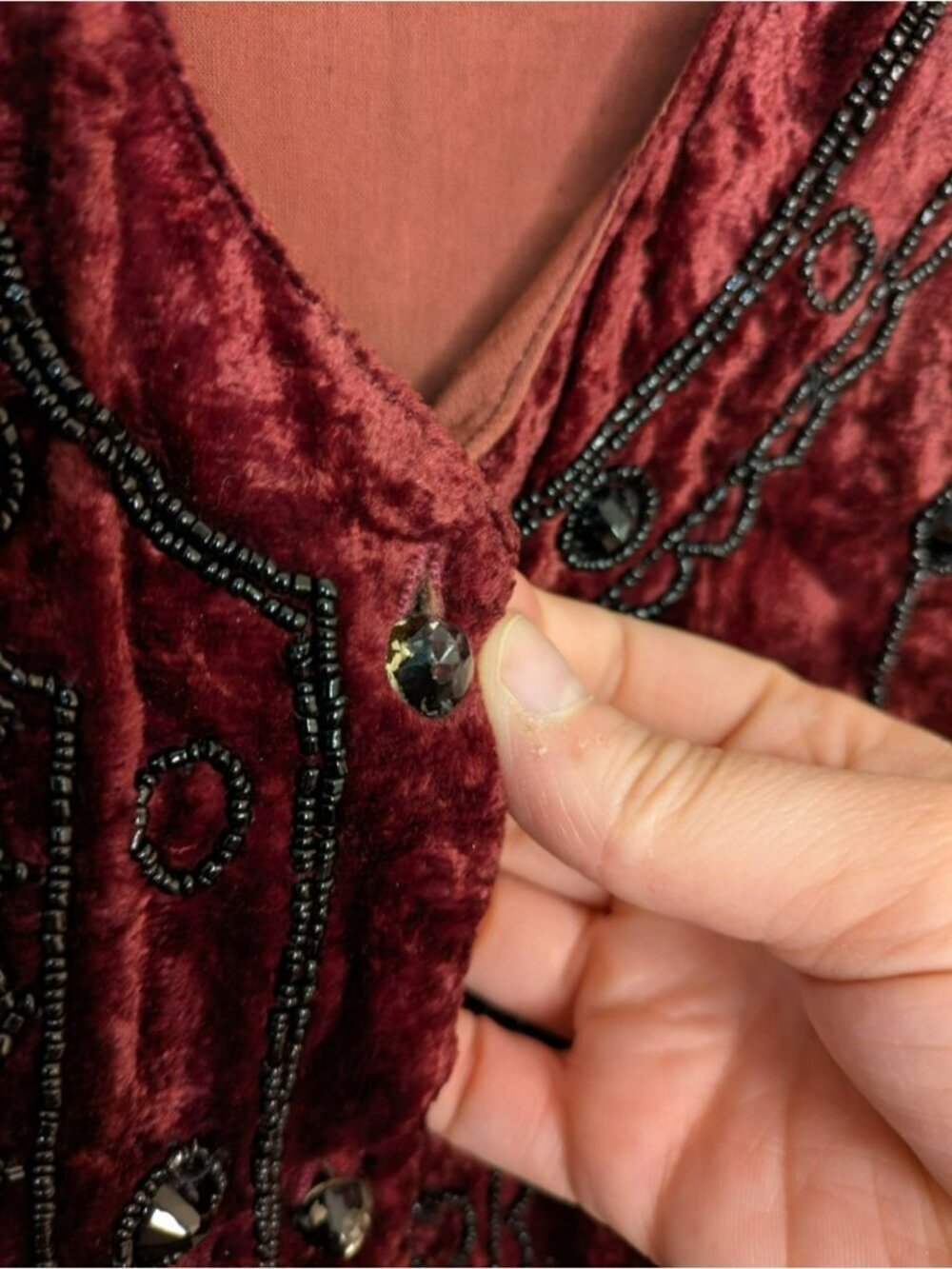 Vtg Creazioni Effeci Velvet Beaded Vest Size Medium Burgundy Whimsigoth Boho - Picture 6 of 6